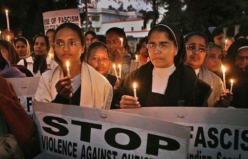 En India, una ley de supuesta libertad religiosa proh&iacute;be las conversiones
