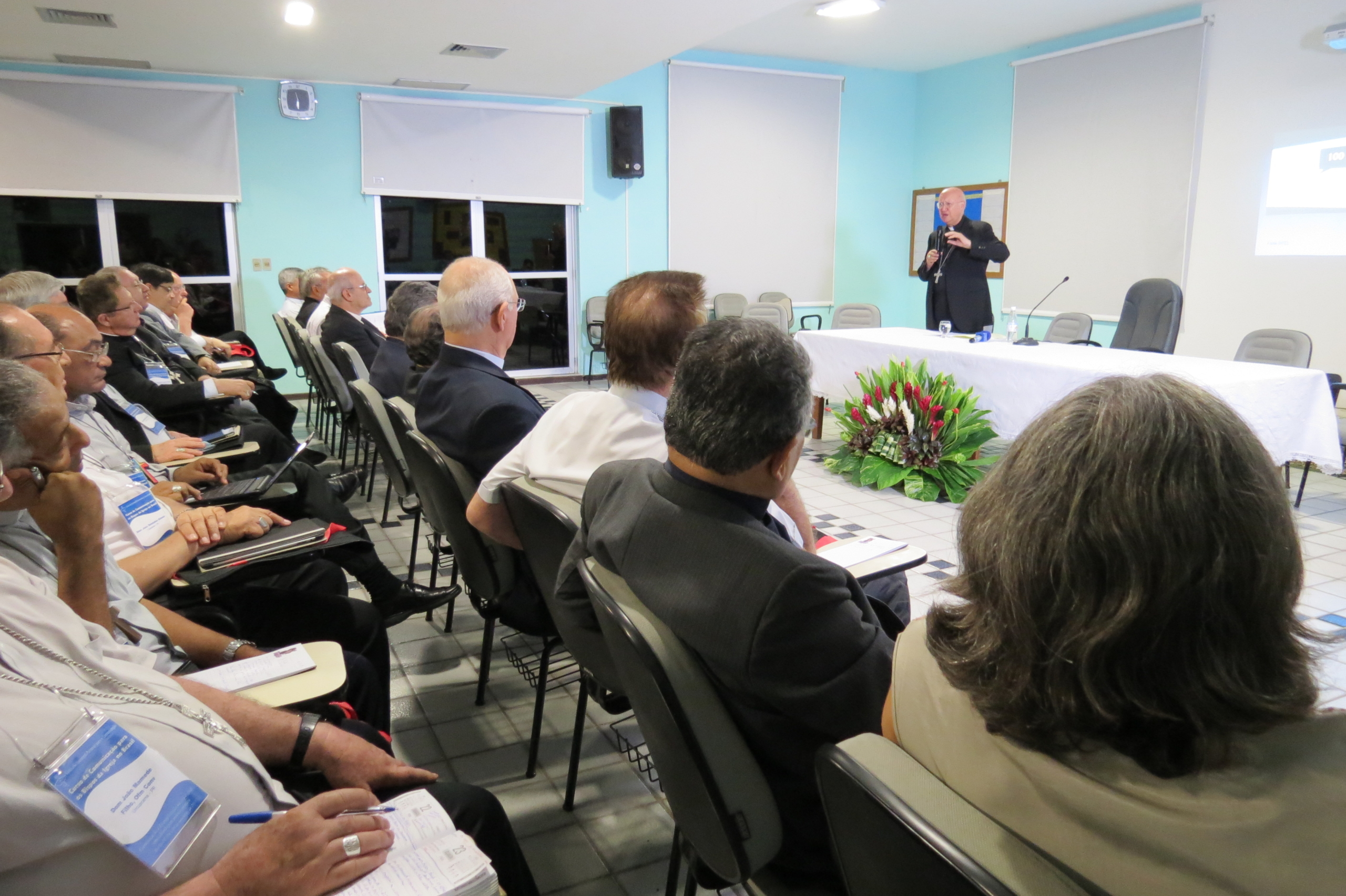 Evangelizar en la era digital: curso de comunicaci&oacute;n para obispos en Brasil
