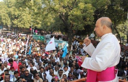 arbp-anil-couto-of-delhi-addresses-protesetrs.jpg