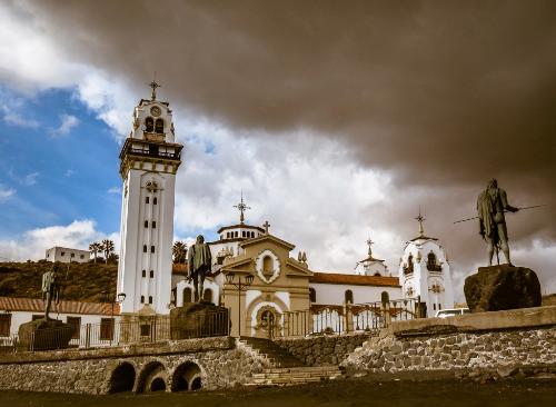 Bas&Atilde;&shy;lica Carlos SM.jpg