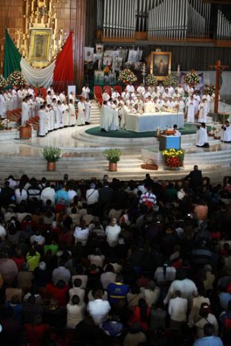 Bas&Atilde;&shy;lica Guadalupe1.jpg