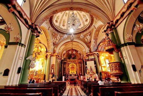 Bas&Atilde;&shy;lica.jpg