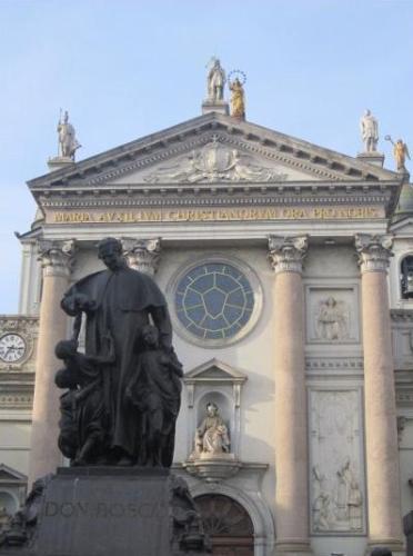 Bas&Atilde;&shy;lica Maria Aux.JPG